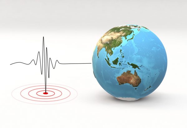 http://endoftheamericandream.com/wp-content/uploads/2021/03/Pacific-Earthquakes-Pixabay-600x409.jpg