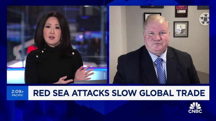U.S. offensive in Red Sea should be directed at Iranian proxy forces: Ret. Navy Rear Admiral